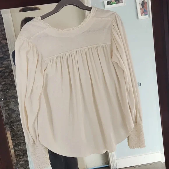 We the free top NWT - Picture 3 of 3